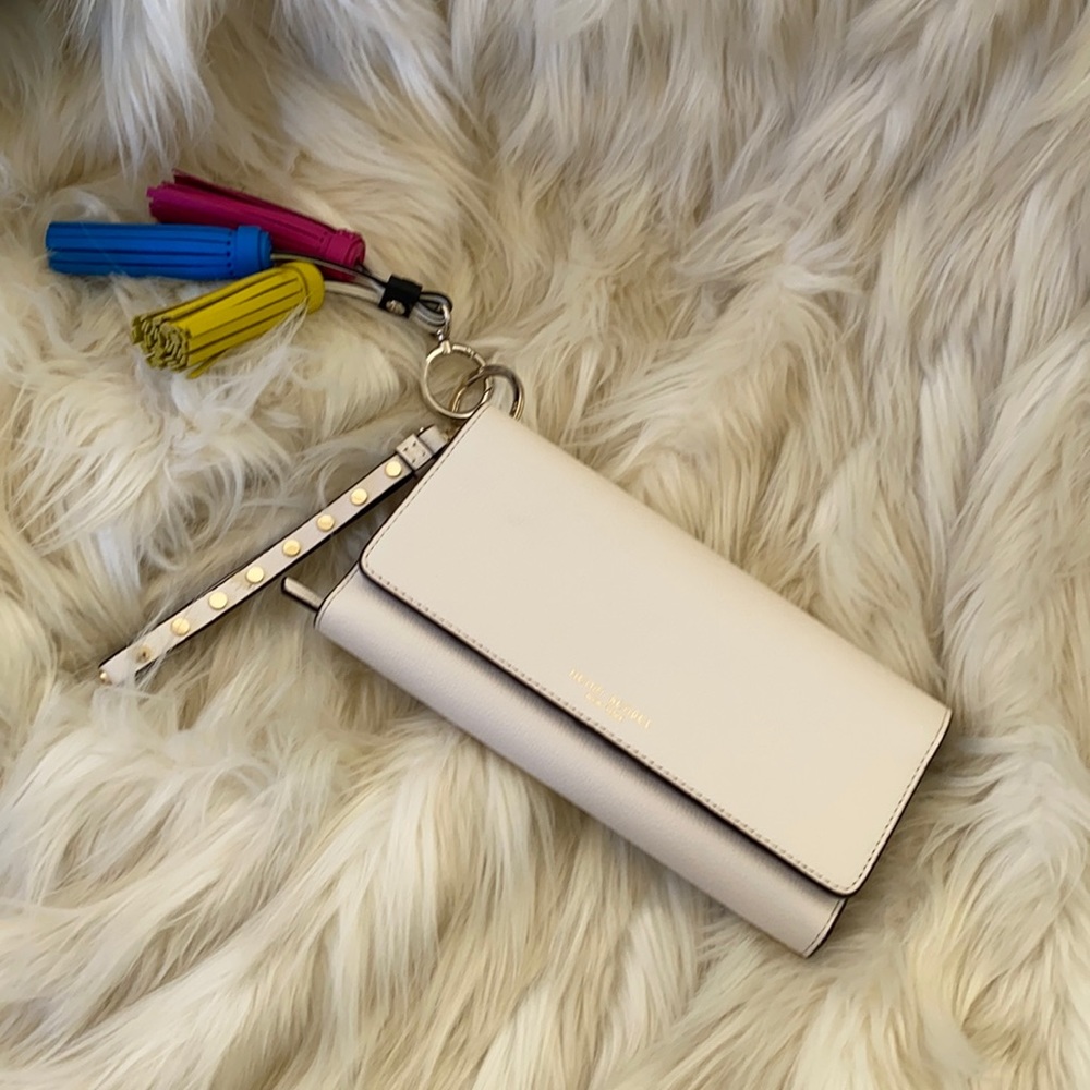 Henri Bendel wallet